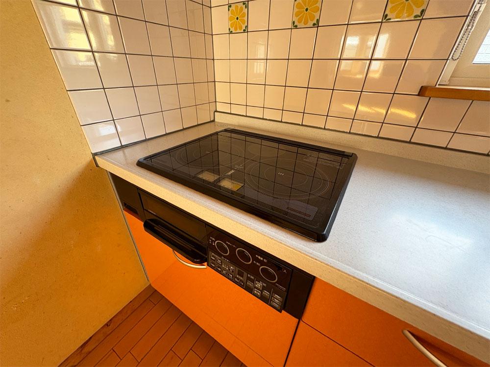 アメリカンカントリースタイル　4SLDK 中古住宅　すずらん台仲町1丁目 内観