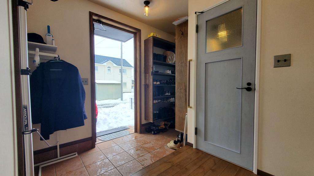 幕別町札内若草町　売家　札内南小区域　内見要予約 -  内観