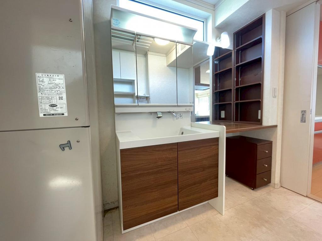 ☆価格改定☆【ソーラーパネル付き美邸】西２５条南３丁目　中古戸建 内観