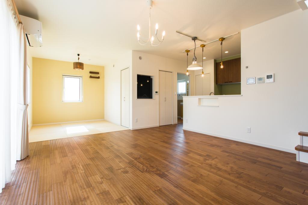 [駅近4LDK] 　中古　札内中央町 内観