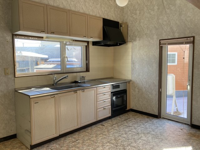 清水町北１条西３丁目【清水町に４ＬＤＫセミ電化中古住宅登場！】 内観