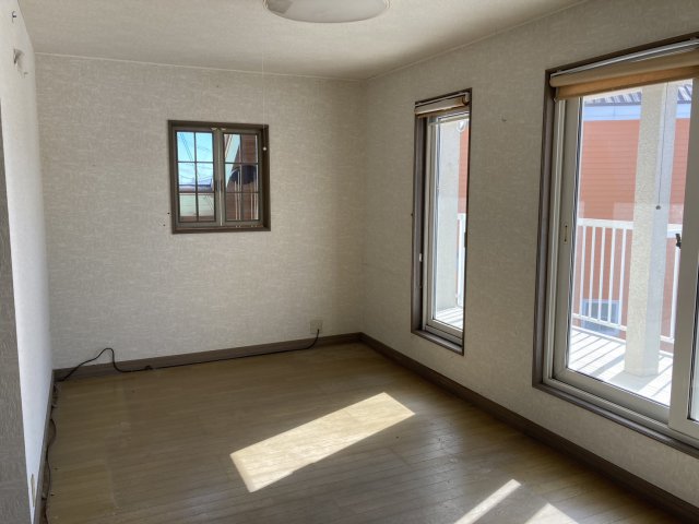 清水町北１条西３丁目【清水町に４ＬＤＫセミ電化中古住宅登場！】 内観