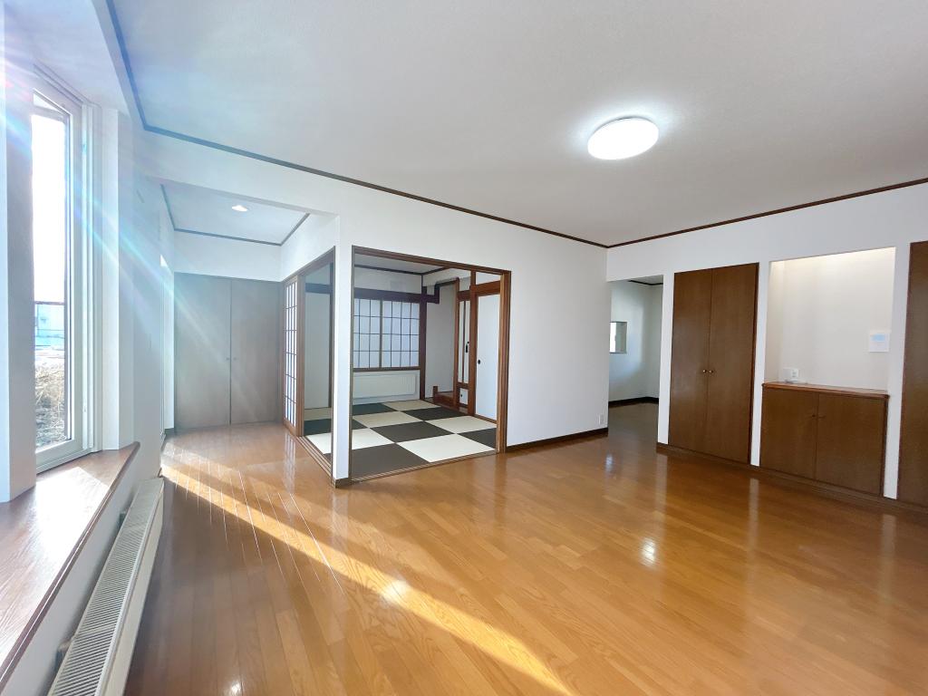 【リフォーム済】帯広市西６条南40丁目　 内観