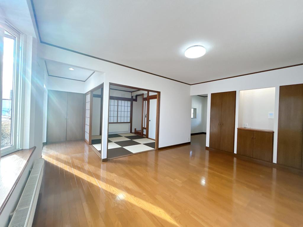 【リフォーム済】帯広市西６条南40丁目　 内観