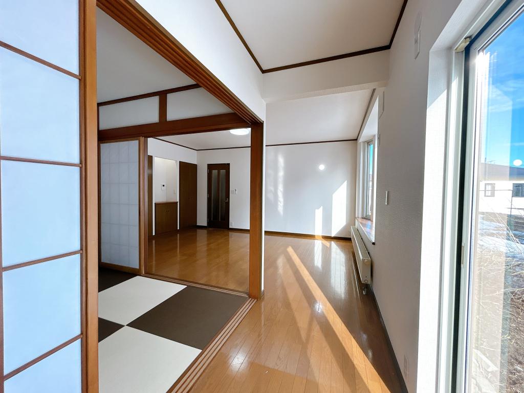 【リフォーム済】帯広市西６条南40丁目　 内観