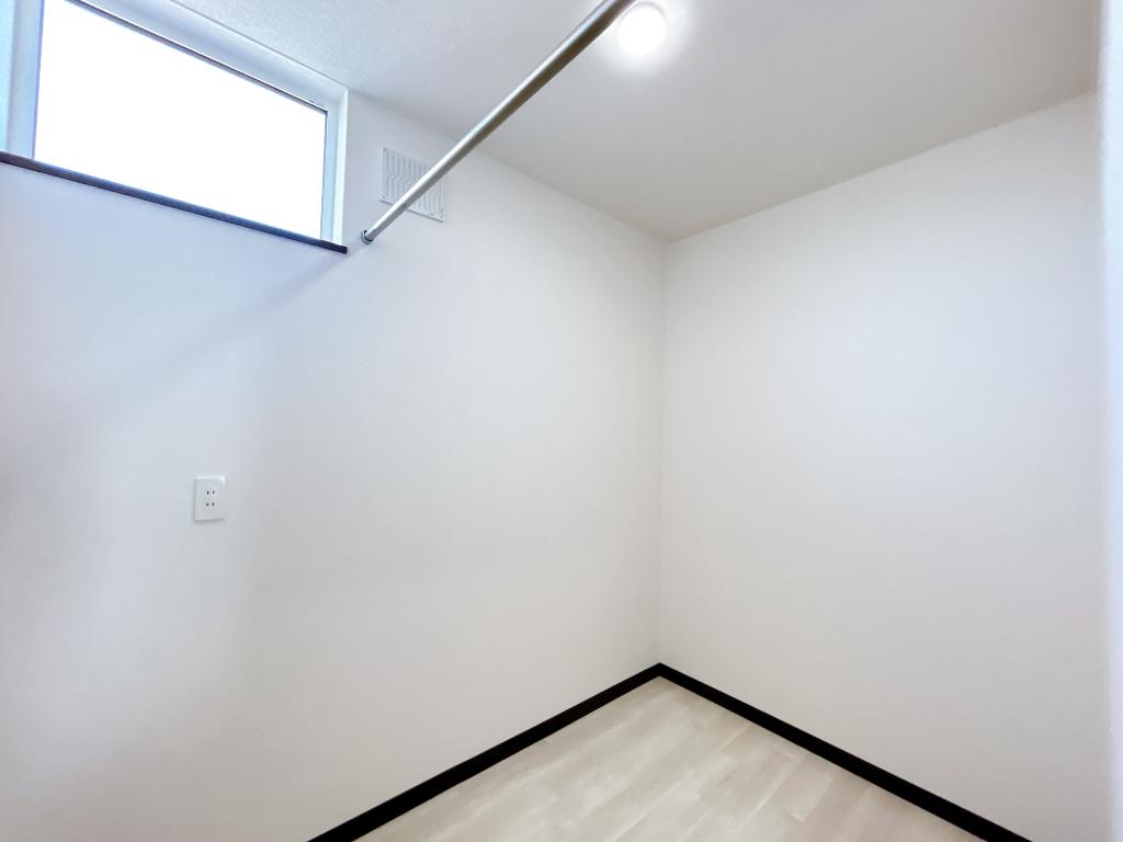 【リフォーム済】帯広市西６条南40丁目　 内観