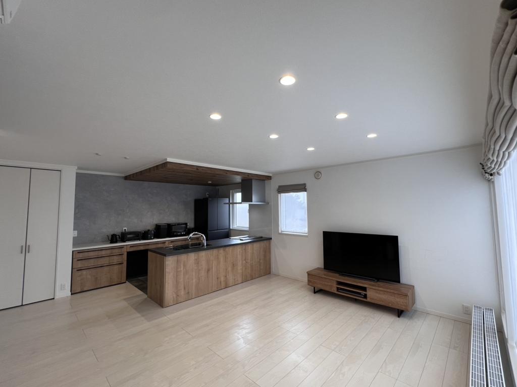 【価格改定】☆築浅☆東１４条南３丁目　中古戸建 内観