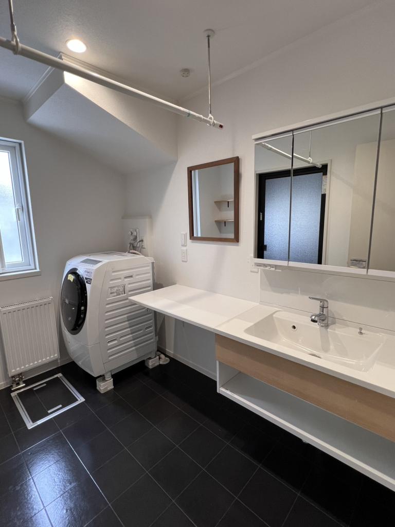 【価格改定】☆築浅☆東１４条南３丁目　中古戸建 内観