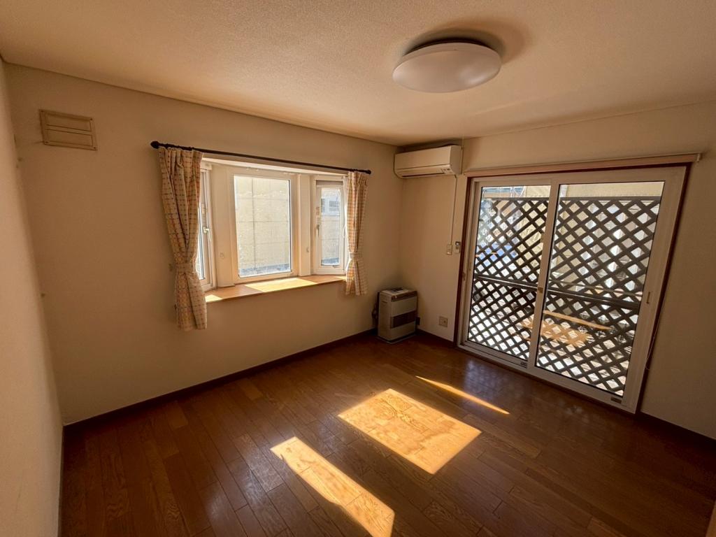 【中古】　西24条南3丁目 内観