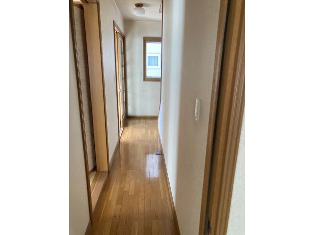 帯広市自由が丘７丁目【リフォーム完備でそのま即入居できます！！】 内観