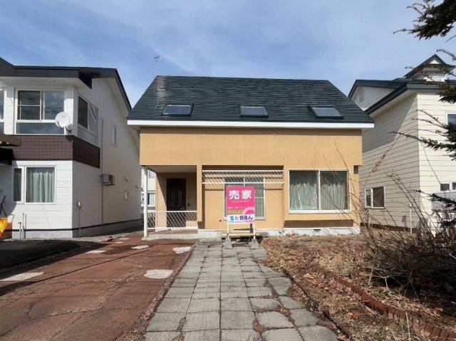 帯広市自由が丘７丁目【リフォーム完備でそのま即入居できます！！】 内観