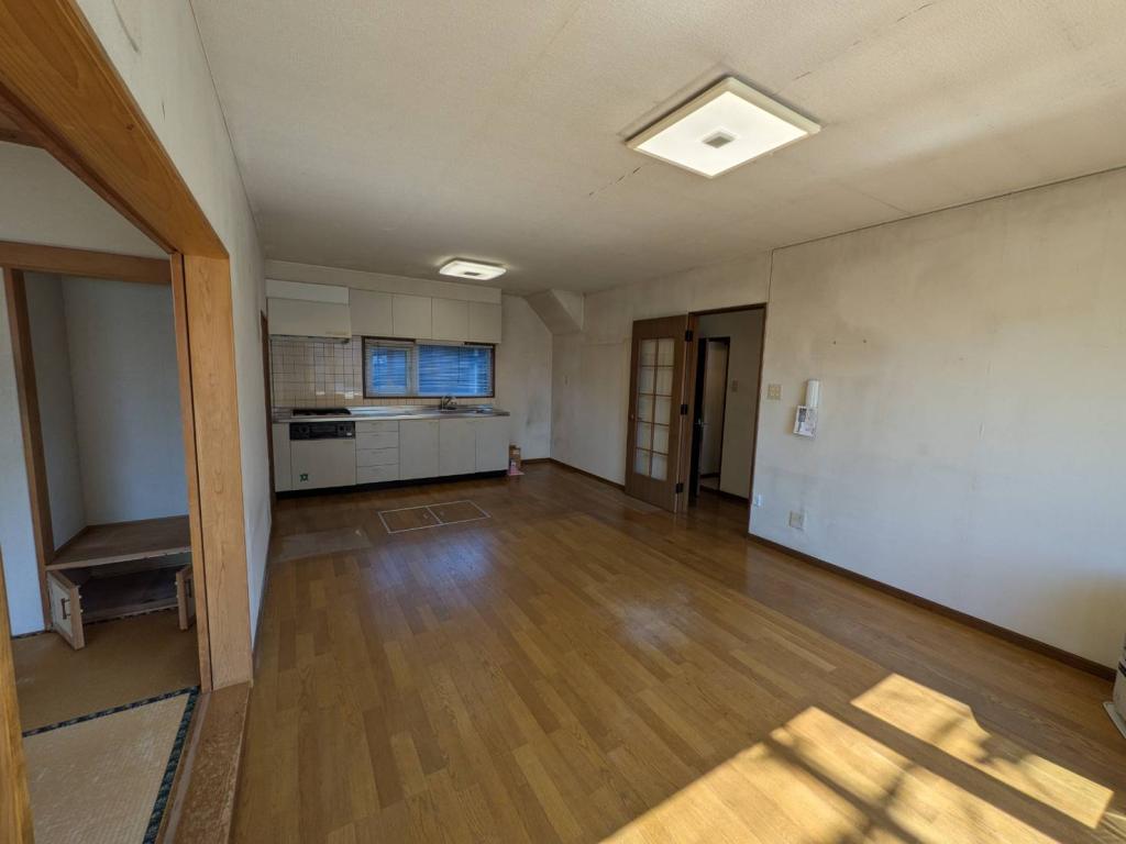 ♪南東角地♪西１２南１４＿中古住宅 内観