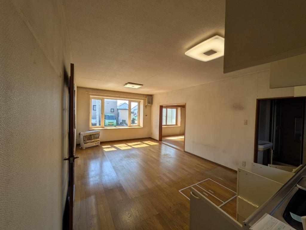 ♪南東角地♪西１２南１４＿中古住宅 内観