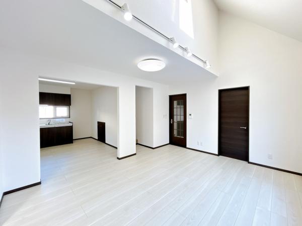 【リフォーム済】帯広市西二十二条南３丁目  内観