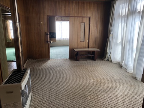 【中古住宅】上川郡清水町南2条西3丁目8番1・8番2 内観