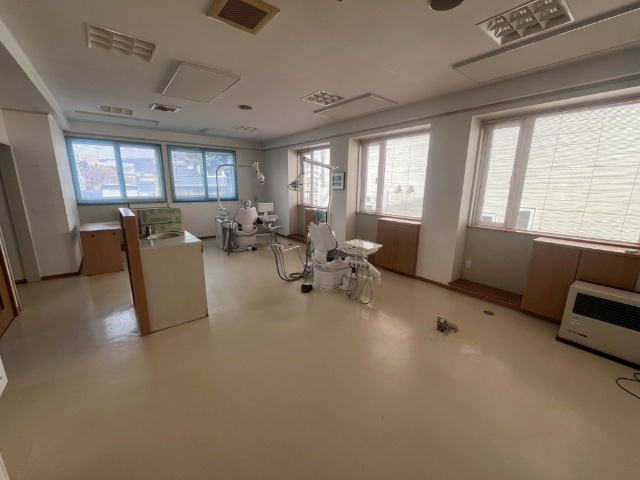 足寄町　店舗付住宅（歯科跡） 内観