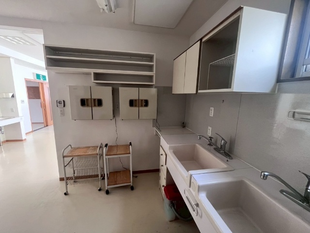 足寄町　店舗付住宅（歯科跡） 内観