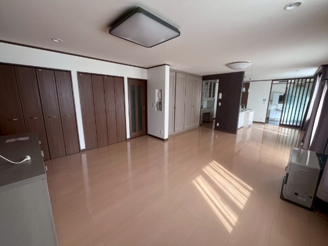 足寄町　店舗付住宅（歯科跡） 内観