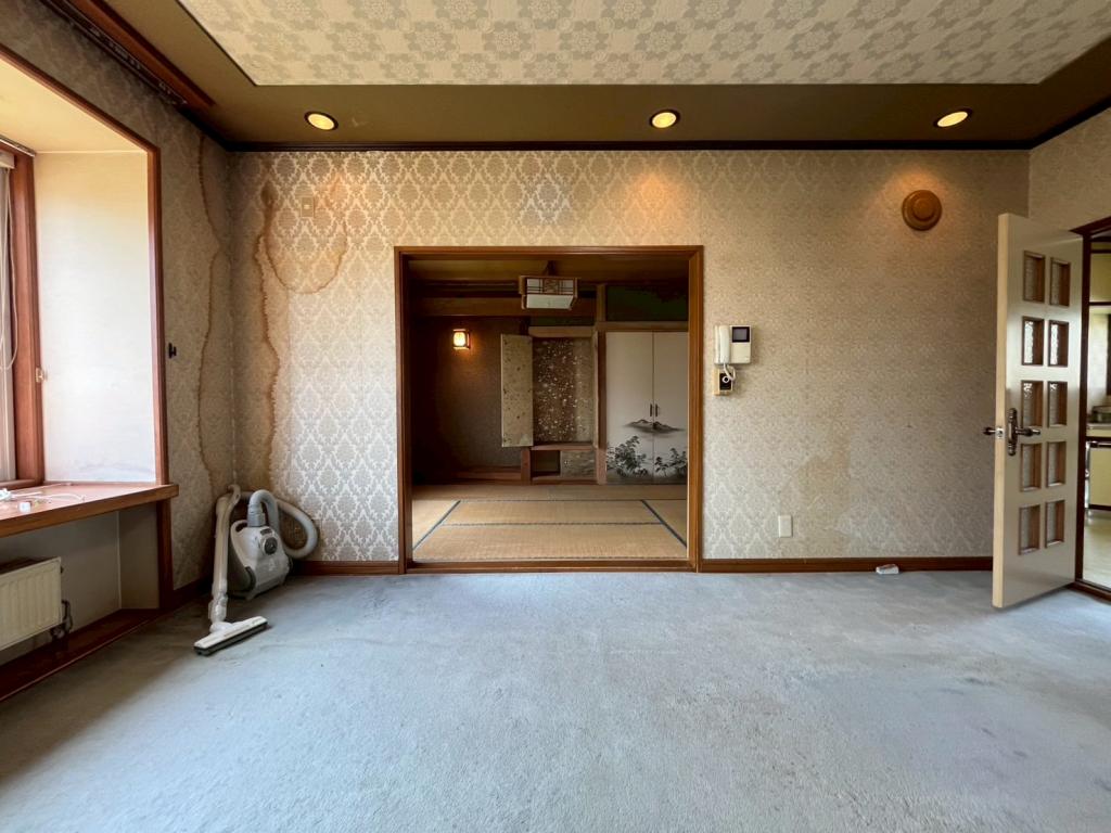 【中古住宅】　帯広市西10条南41丁目　5LDK 内観