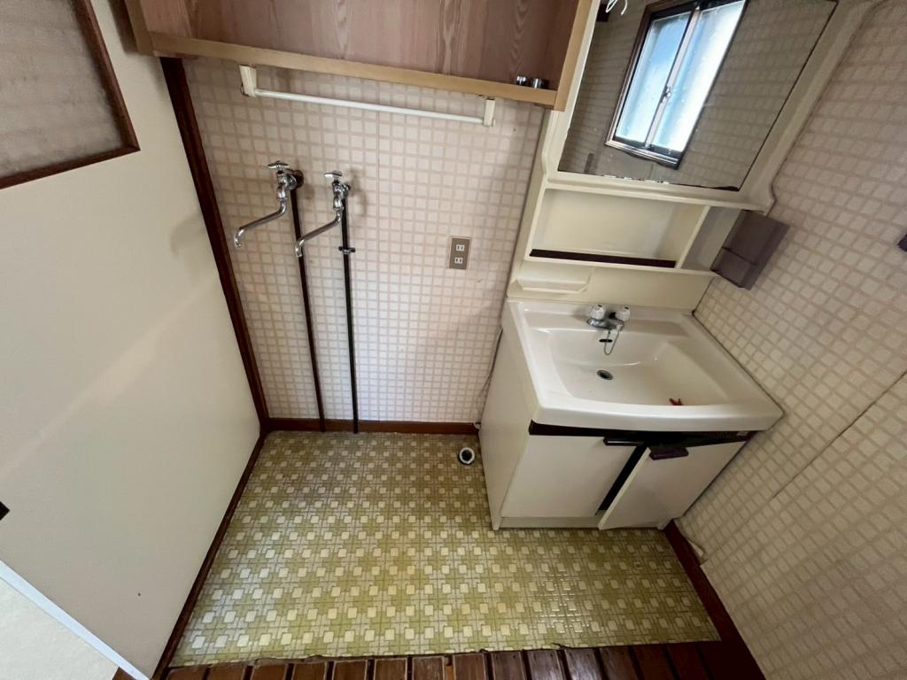 【中古住宅】　帯広市西10条南41丁目　5LDK 内観