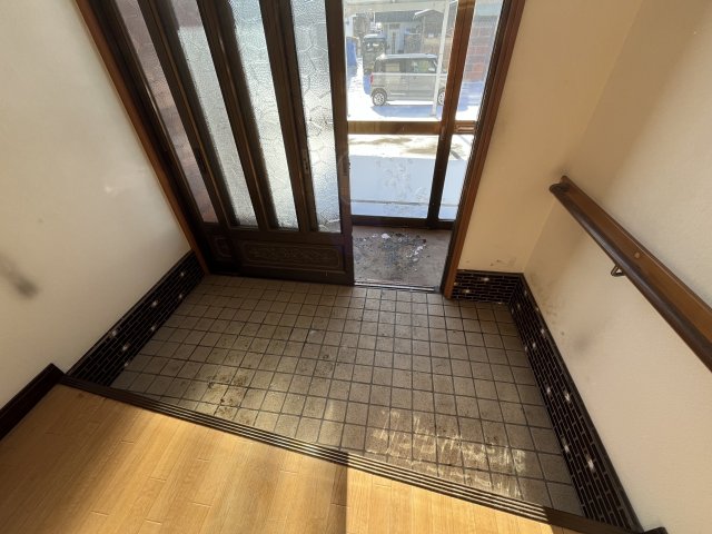 西２４条南１丁目※商談中【南道路付き！ファミリー層の多い住宅街！】  内観