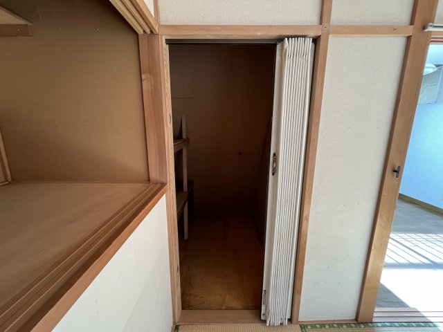 西２４条南１丁目※商談中【南道路付き！ファミリー層の多い住宅街！】  内観