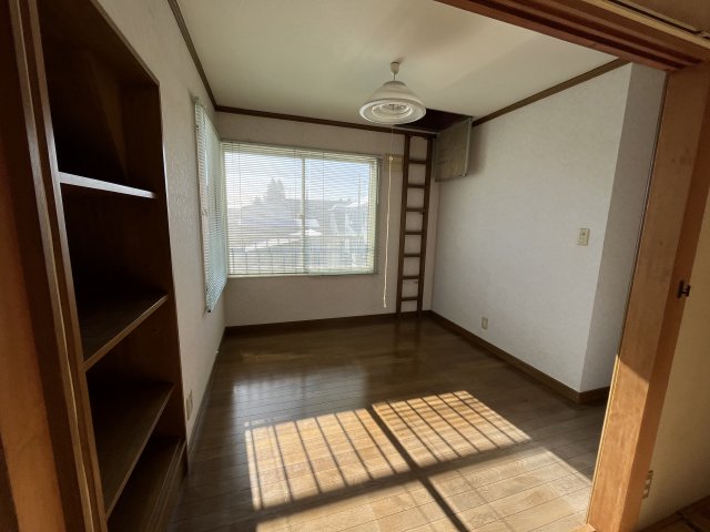 西２４条南１丁目※商談中【南道路付き！ファミリー層の多い住宅街！】  内観