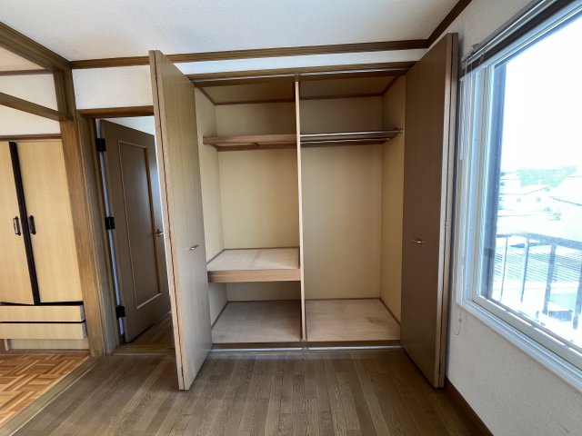 西２４条南１丁目※商談中【南道路付き！ファミリー層の多い住宅街！】  内観