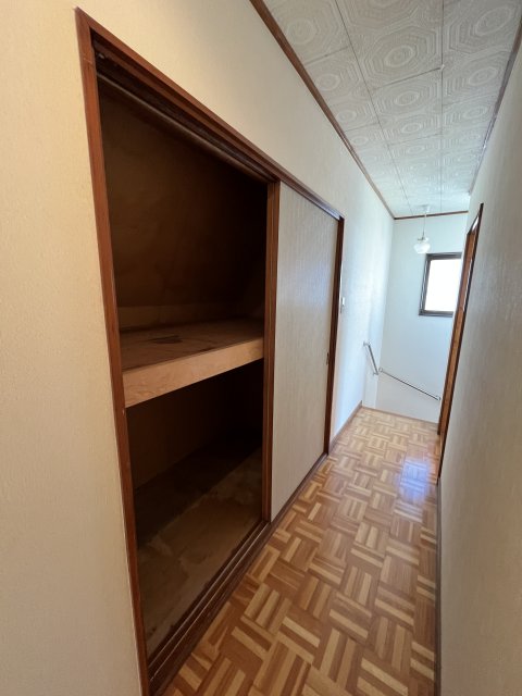 西２４条南１丁目※商談中【南道路付き！ファミリー層の多い住宅街！】  内観