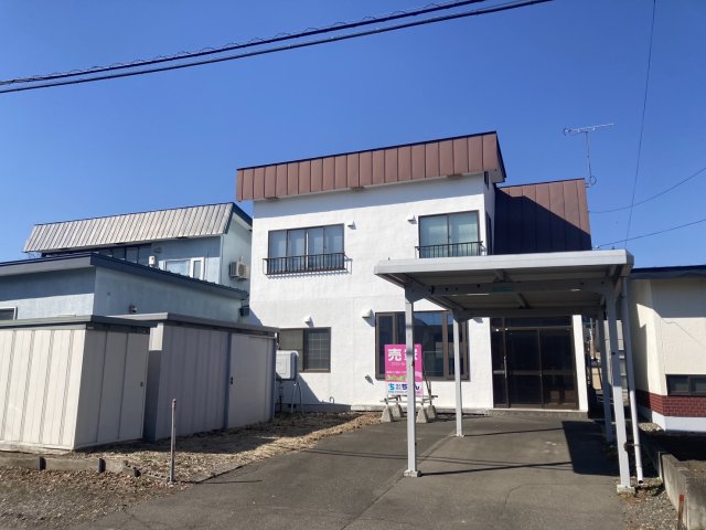 西２４条南１丁目【南道路付き！ファミリー層の多い住宅街！】 