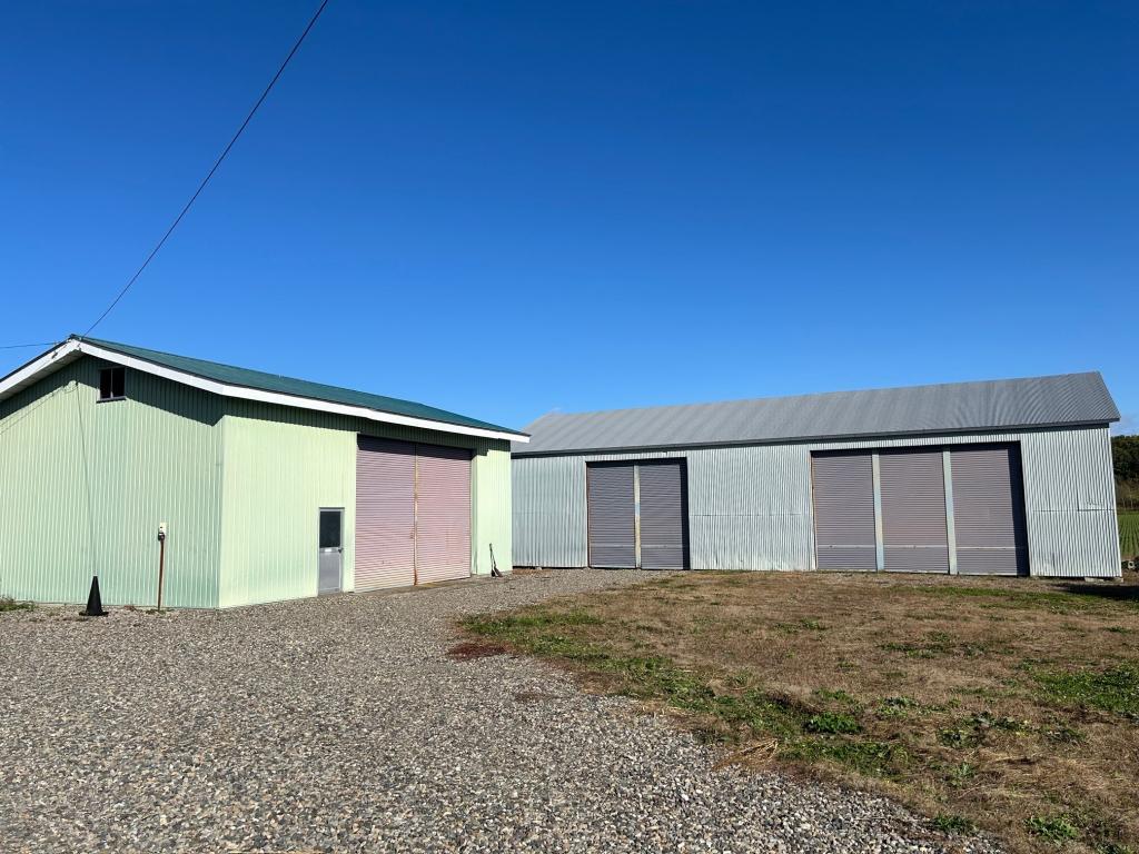 【中古住宅】　上士幌町東4線　６LDK　土地面積約1,005坪 内観