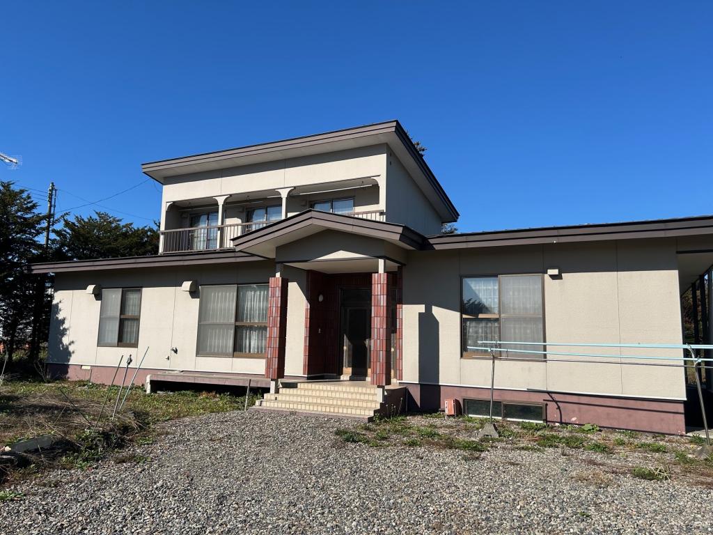 【中古住宅】　上士幌町東4線　６LDK　土地面積約1,005坪 内観