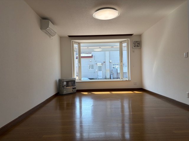 人気の平屋3LDK・南西角地・帯広市西19条南5丁目　売中古住宅 内観