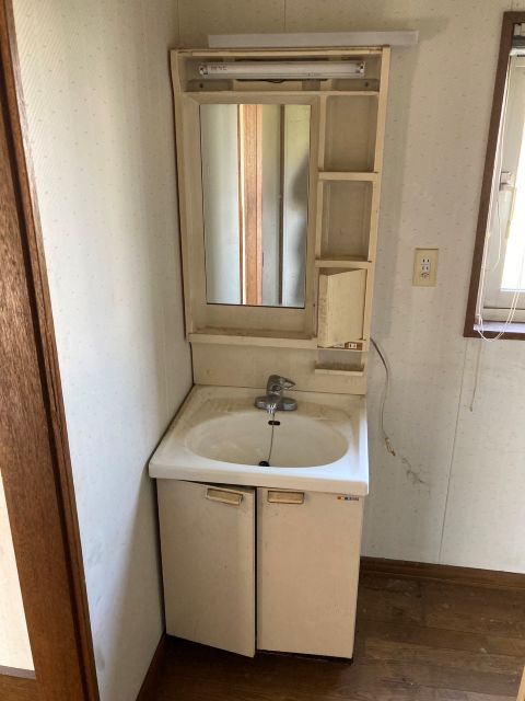 池田町字西２条１０【公園の目の前！開放的な立地です！】  内観