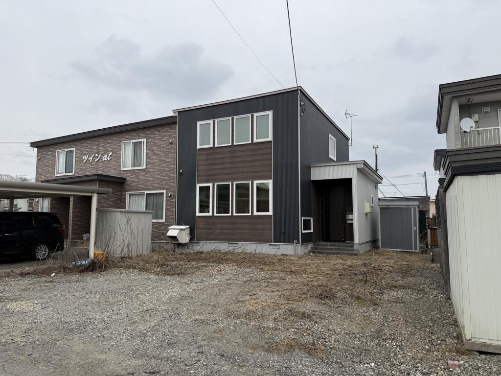 南の森西５丁目【吹き抜けで開放感たっぷり♪】