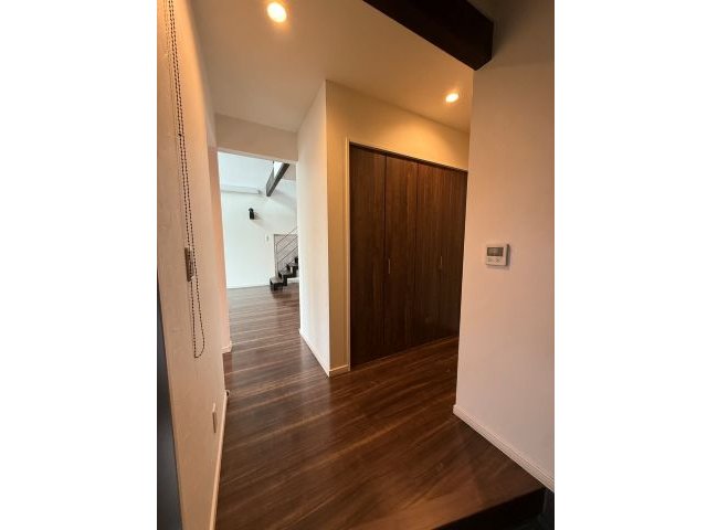 南の森西５丁目【吹き抜けで開放感たっぷり♪】 内観