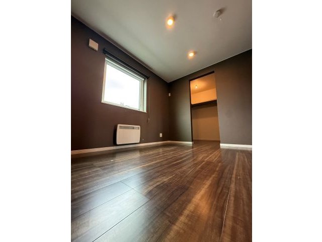 南の森西５丁目【吹き抜けで開放感たっぷり♪】 内観