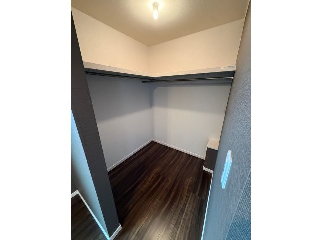 南の森西５丁目【吹き抜けで開放感たっぷり♪】 内観