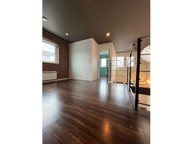 南の森西５丁目【吹き抜けで開放感たっぷり♪】 内観