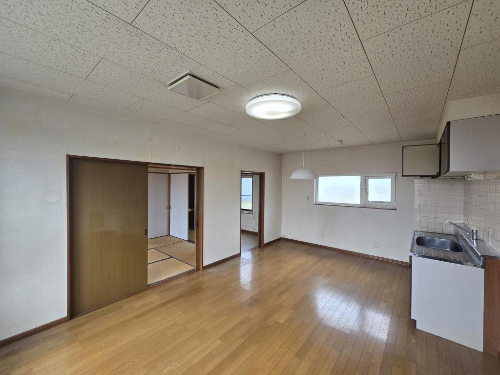 新得5条南2＿平家建て中古住宅 内観