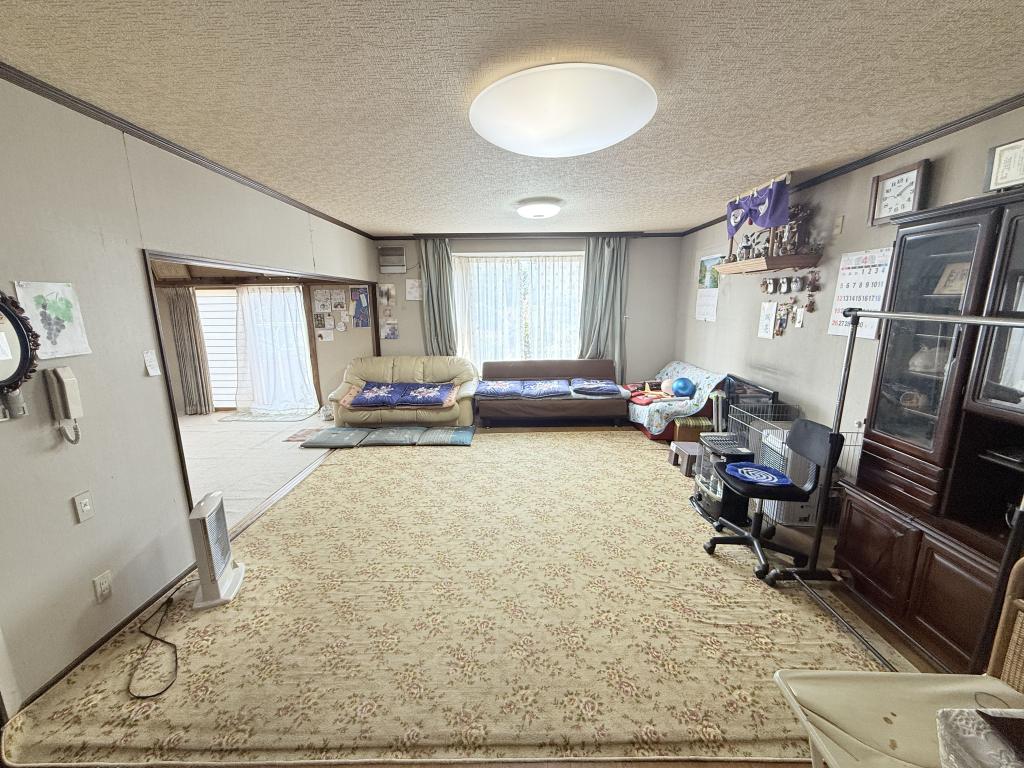 新町西3丁目のリノベ向き中古住宅♪ 内観