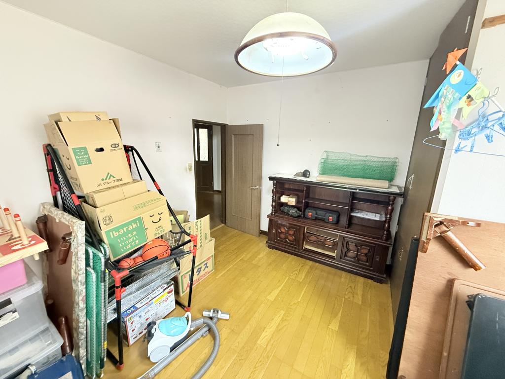 新町西3丁目のリノベ向き中古住宅♪ 内観