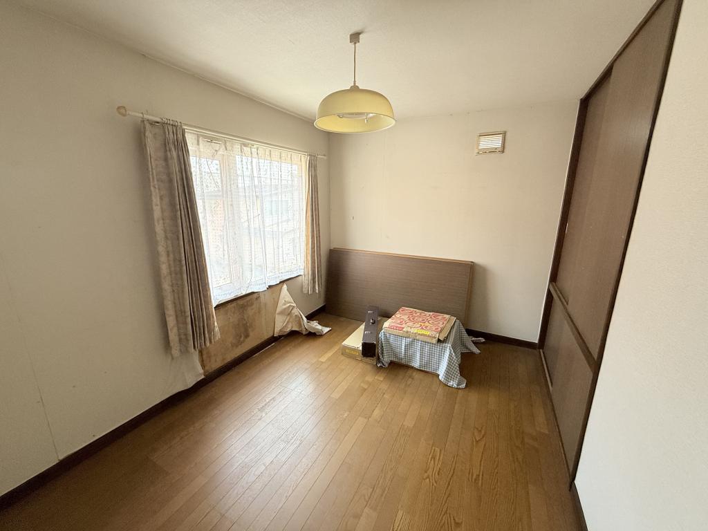 新町西3丁目のリノベ向き中古住宅♪ 内観