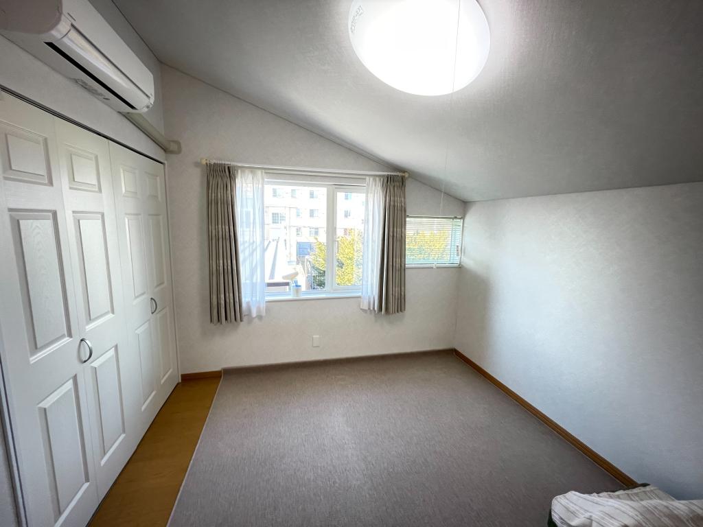 ※公園目の前　土地約100坪　広々5LDK　幕別町札内西町   内観