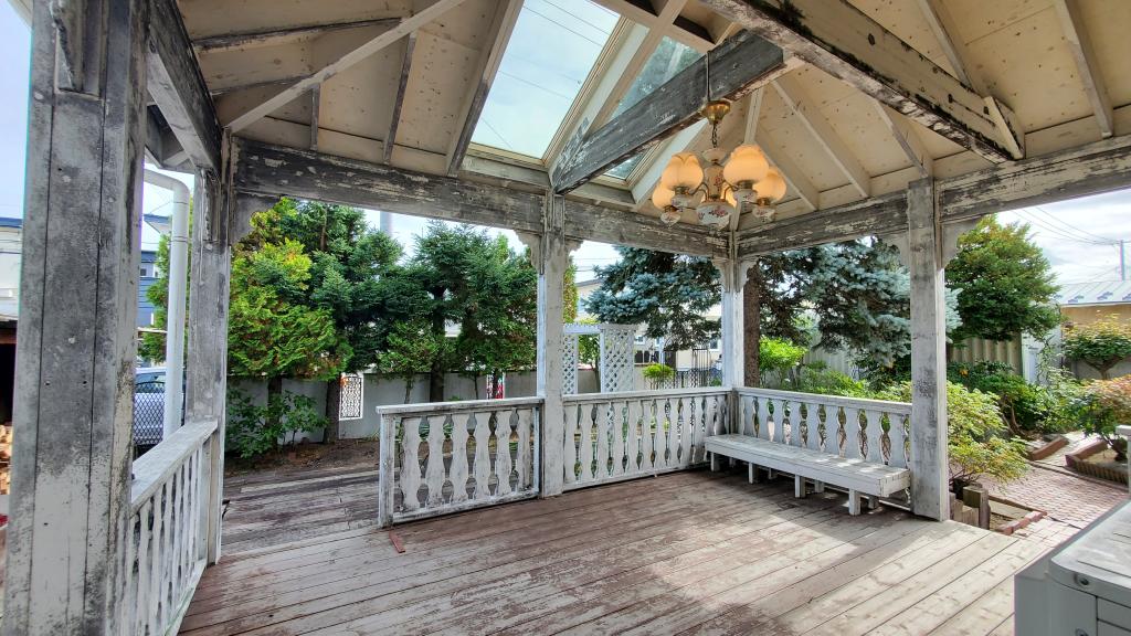 店舗や飲食店や事務所にも♪　帯広市西7条南24丁目　大きな洋風住宅　 -  内観