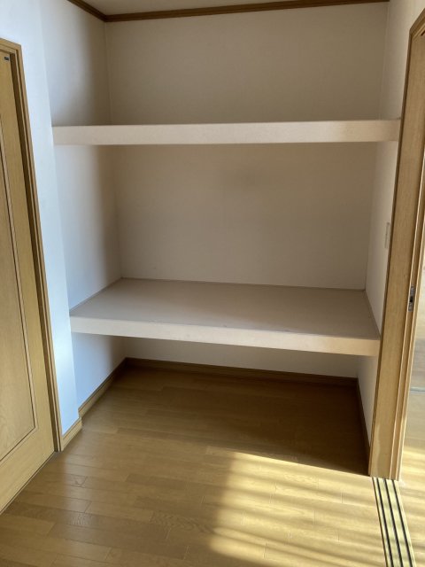 東１２条南８丁目【東エリアに平家の中古住宅登場！】 内観