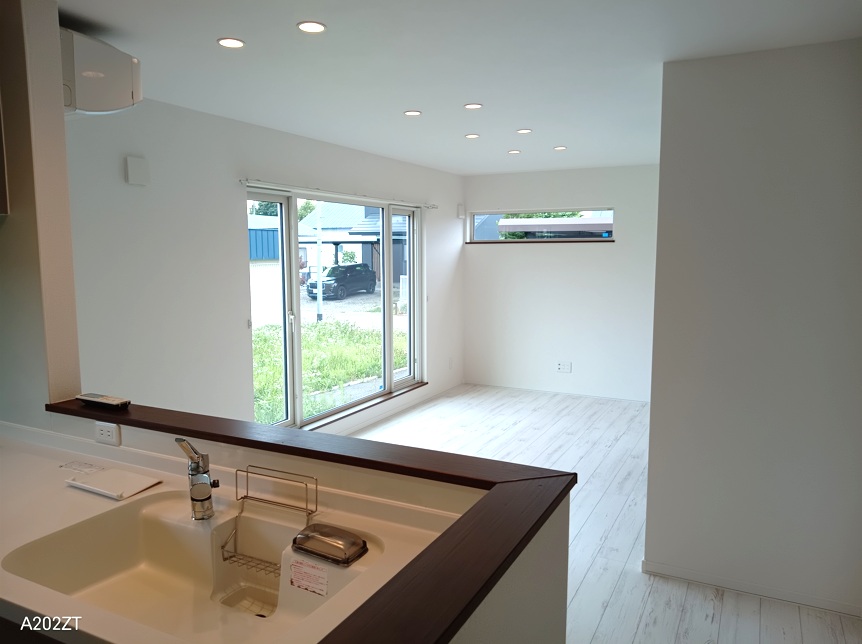 ＊価格改定＊　幕別町旭町　築浅　太陽光発電パネル搭載　中古住宅 内観