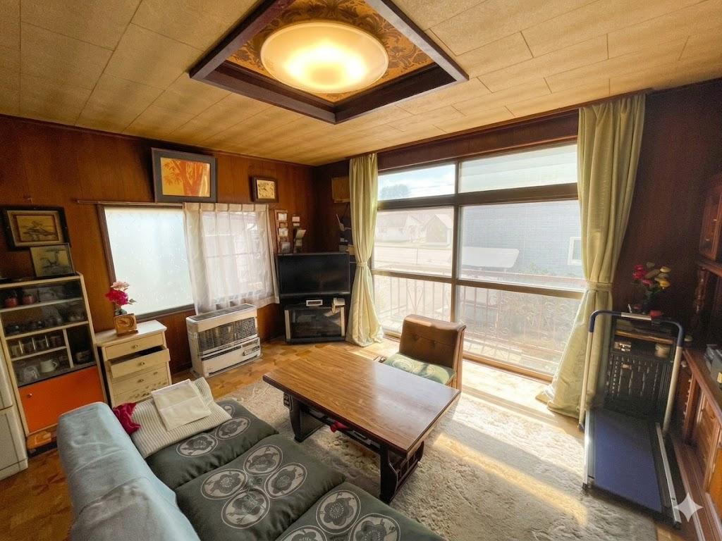 ♪角地ガレージ付♪西１５南１３＿中古住宅 内観