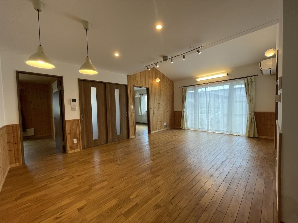 【築10年　3LDK平屋住宅】帯広市西17条北2丁目　角地 内観
