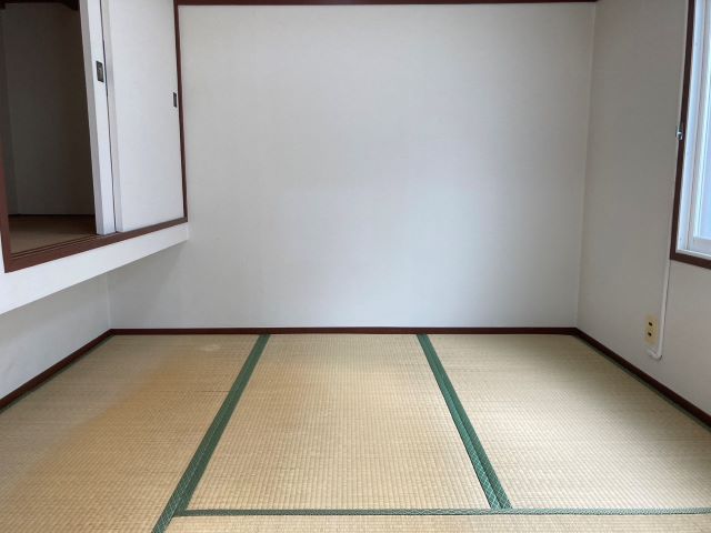 西１６条南４丁目【 新オーナー様募集！３ＳＬＤＫ一戸建て！ 】  内観